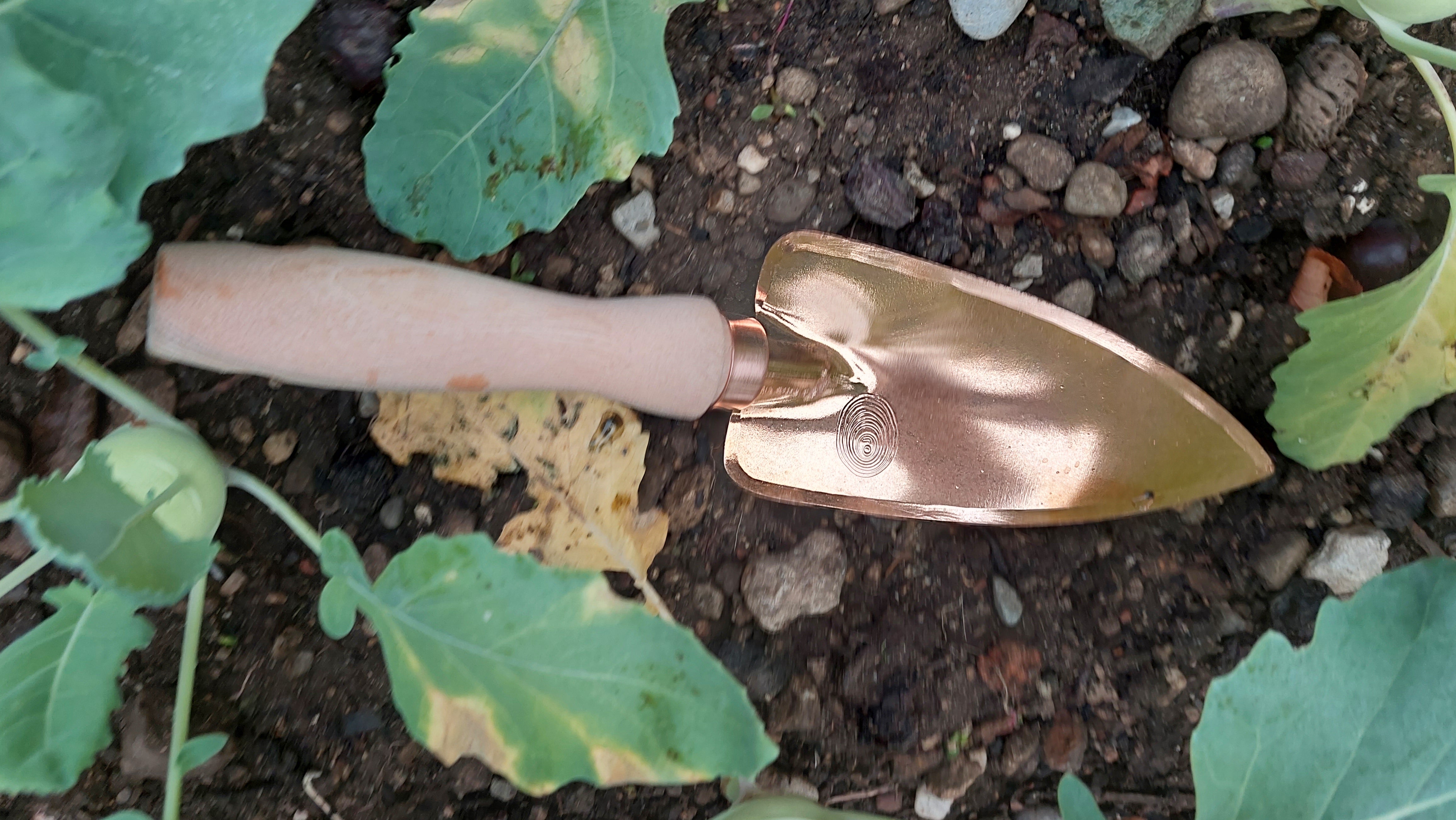 Copper Garden Trowel Deva