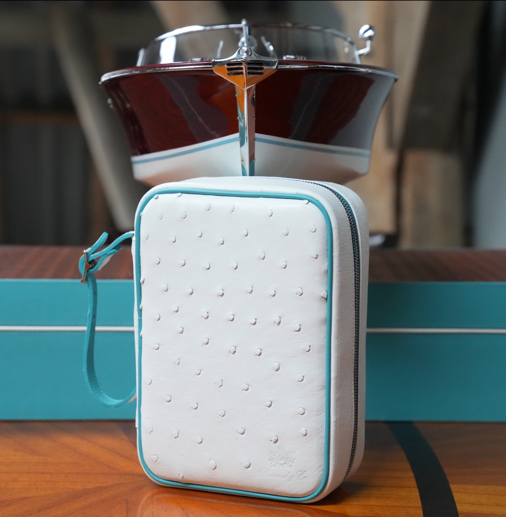 Havana Traveler - Ostrich White and Turquoise Leather
