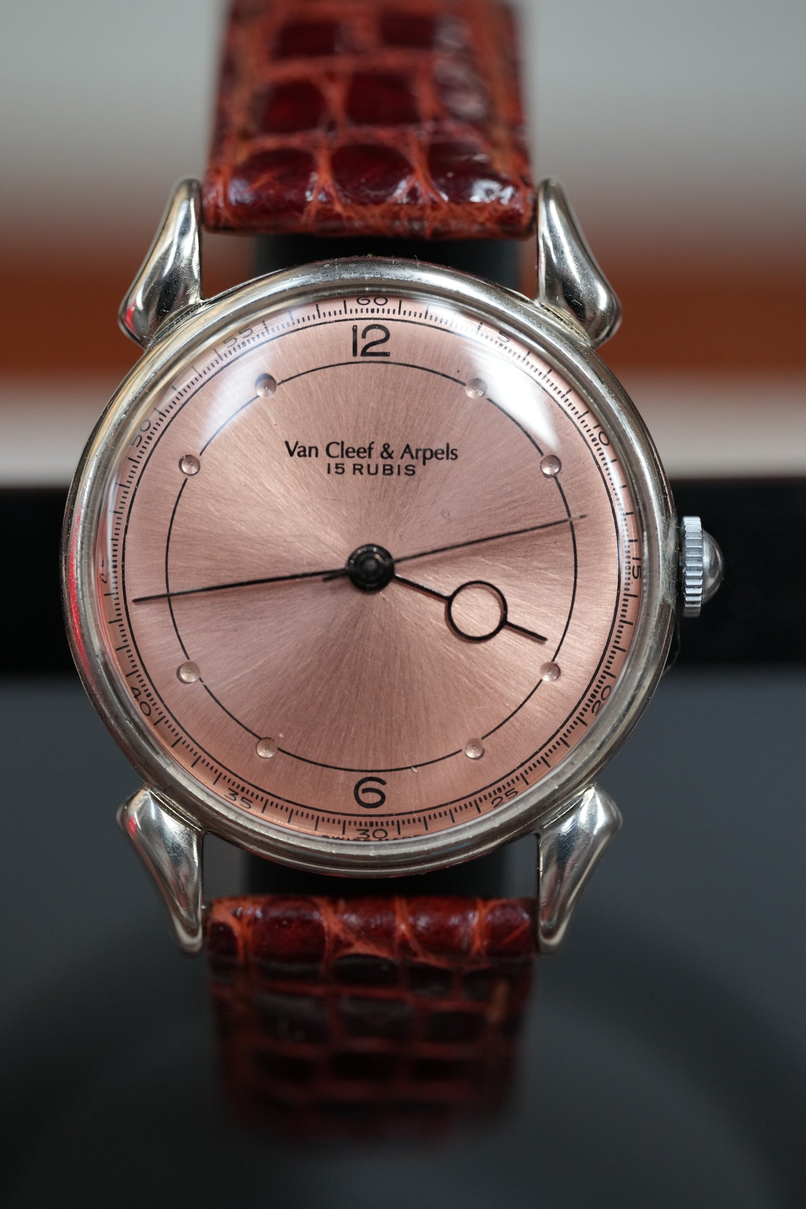 1949 Van Cleef & Arpels with teardrop lugs