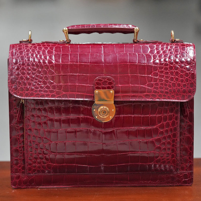 Large burgundy business case in crocodile leather