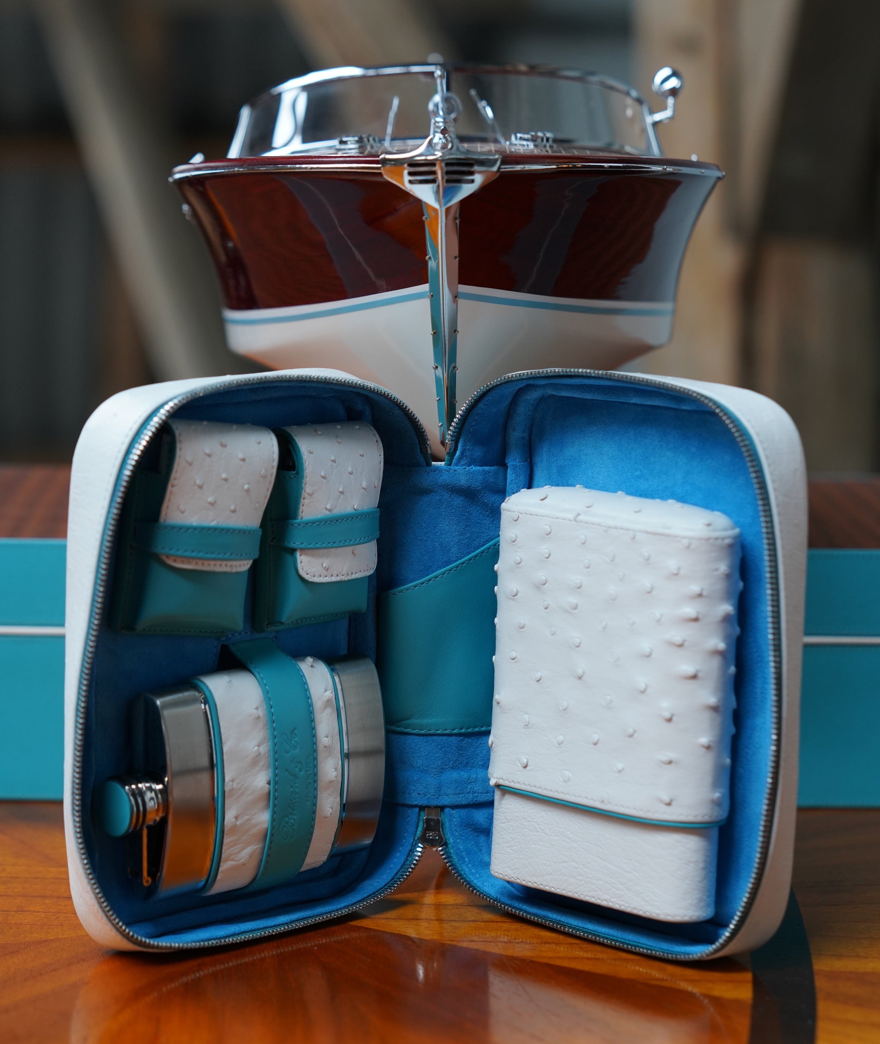 Havana Traveler - Ostrich White and Turquoise Leather