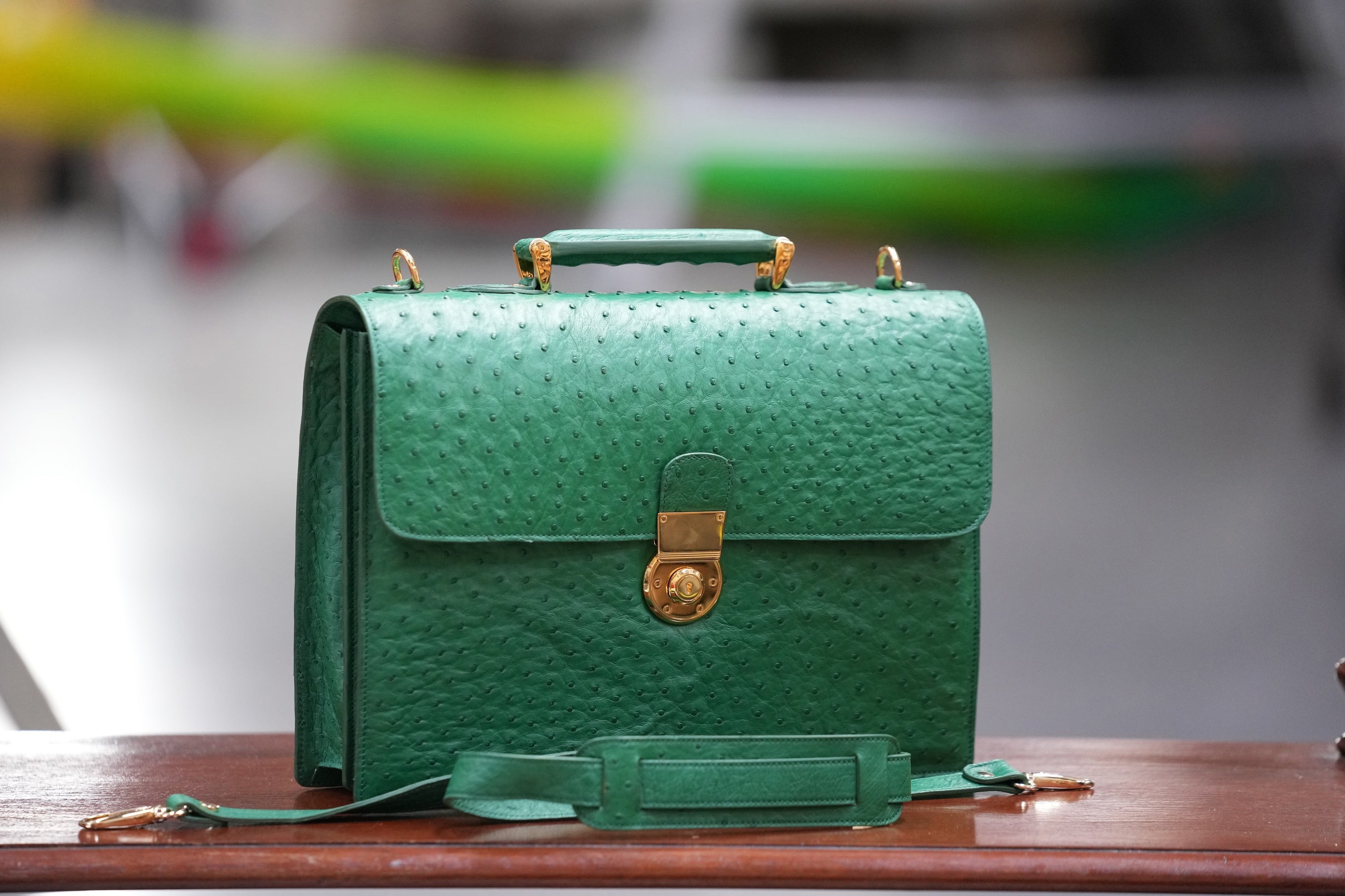 Green A4 business case in ostrich leather