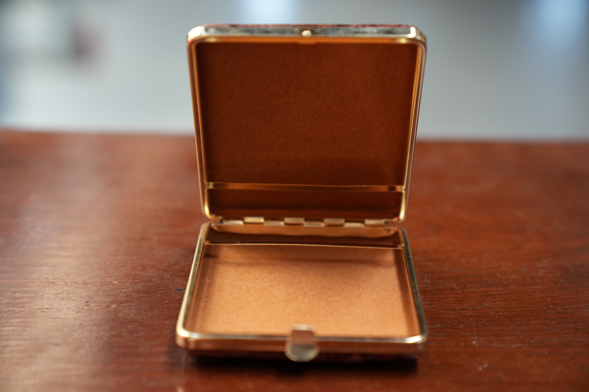 Camel crocodile cigaret case