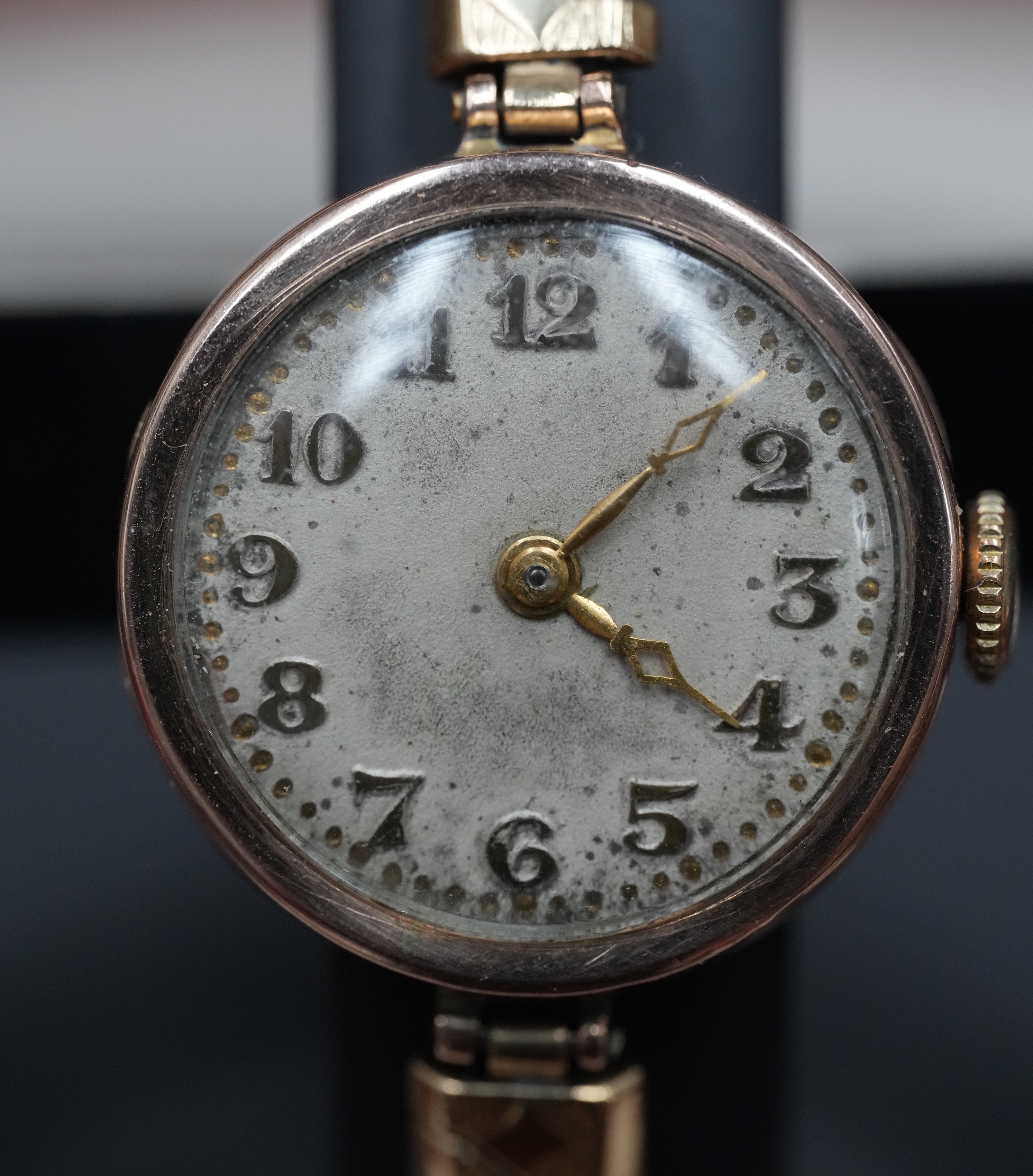 9k gold Rolex 1910-1920 ladies watch
