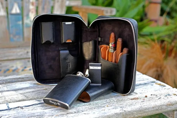 Havana Traveler - Black Leather