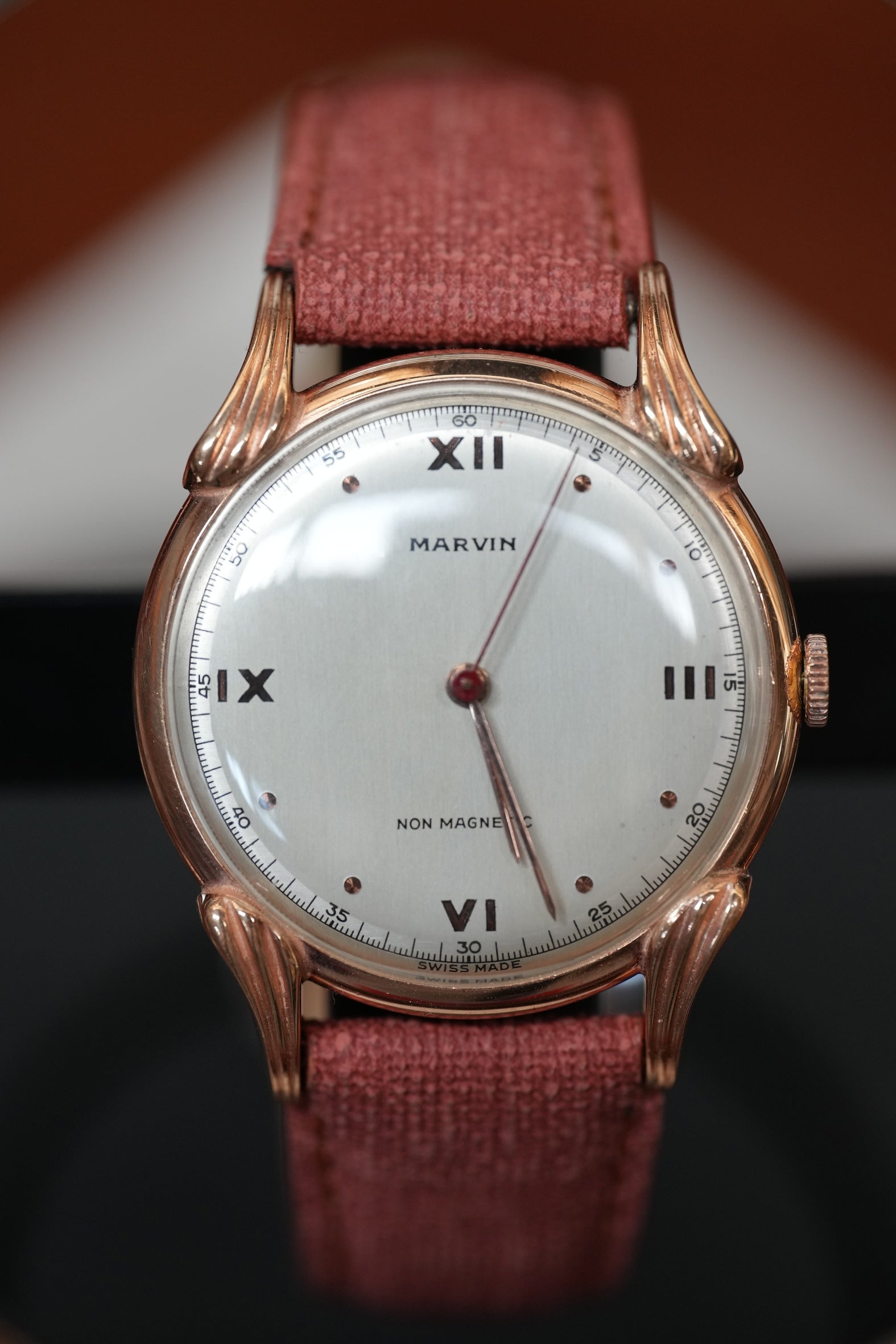 ±1950 Marvin rosegold plated watch