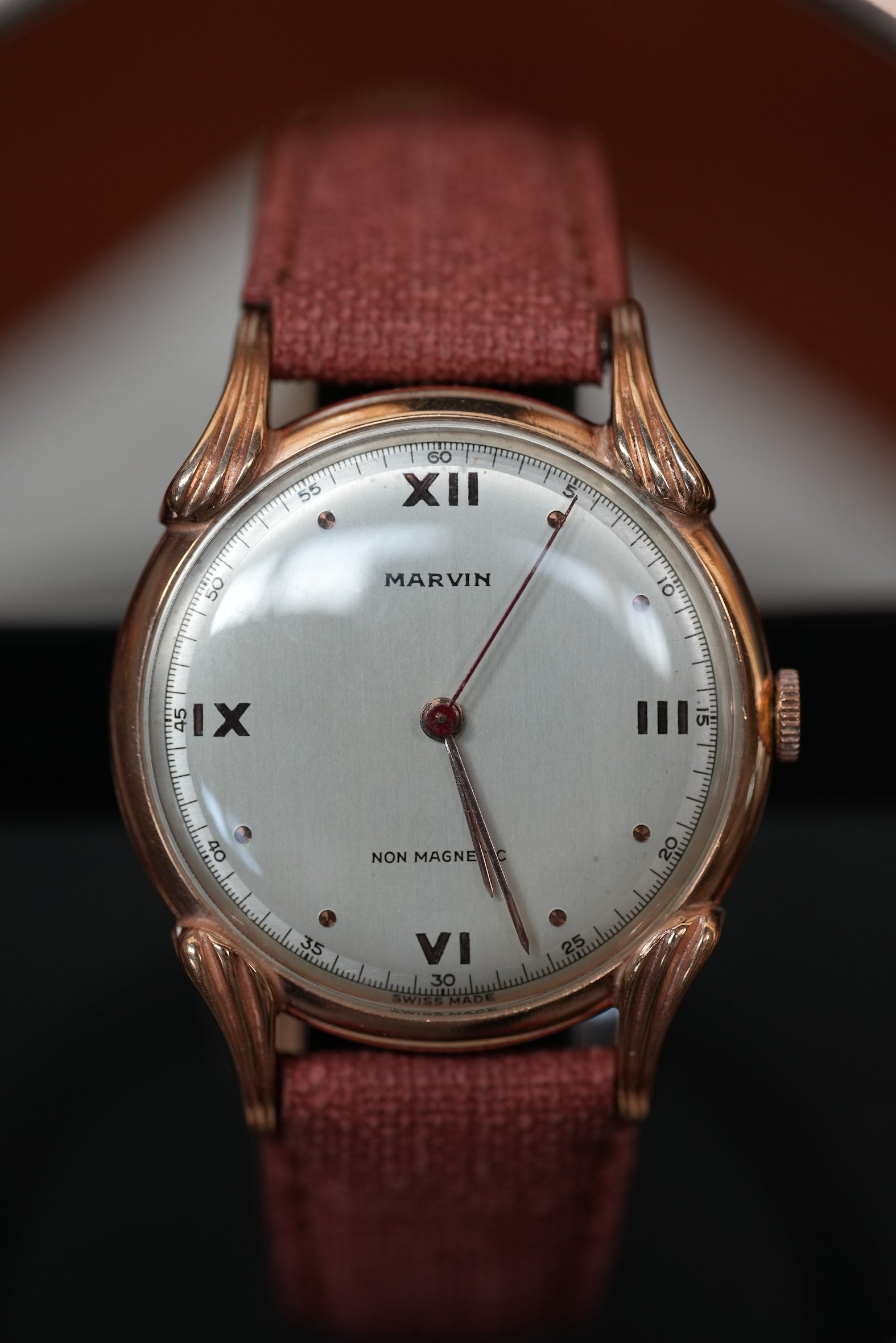 ±1950 Marvin rosegold plated watch