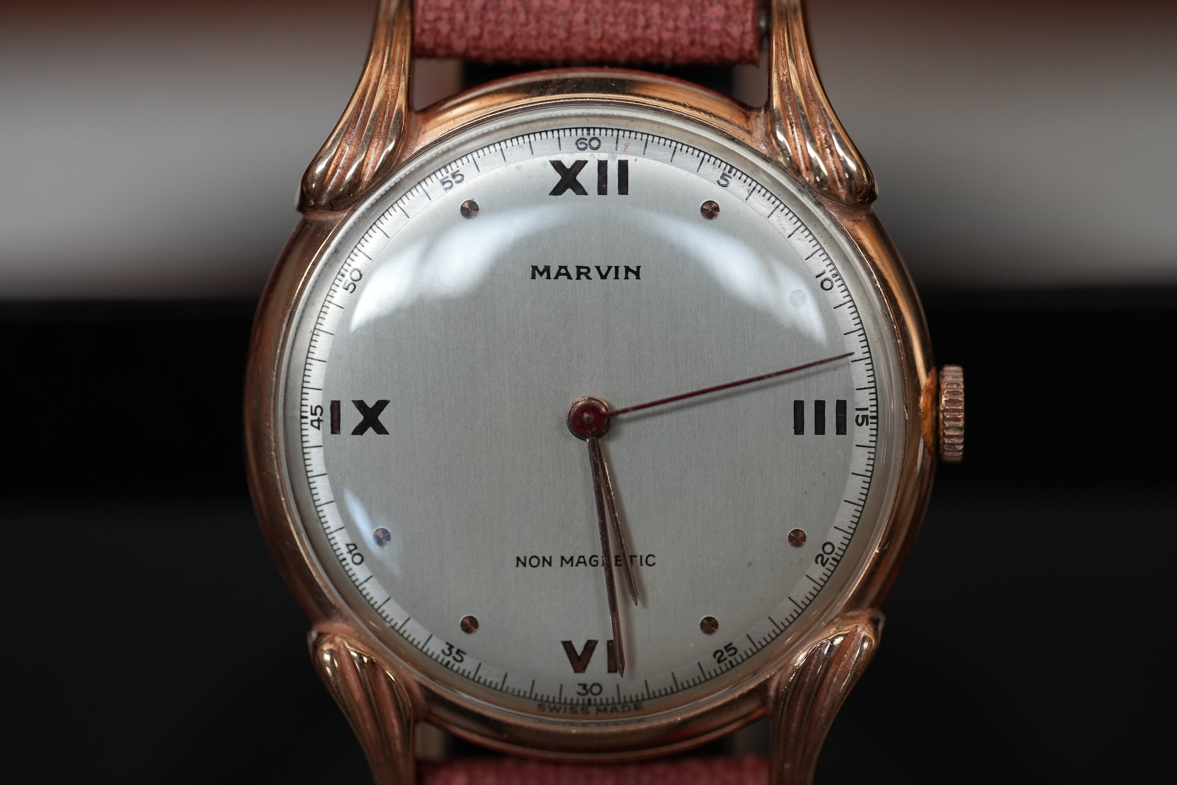 ±1950 Marvin rosegold plated watch