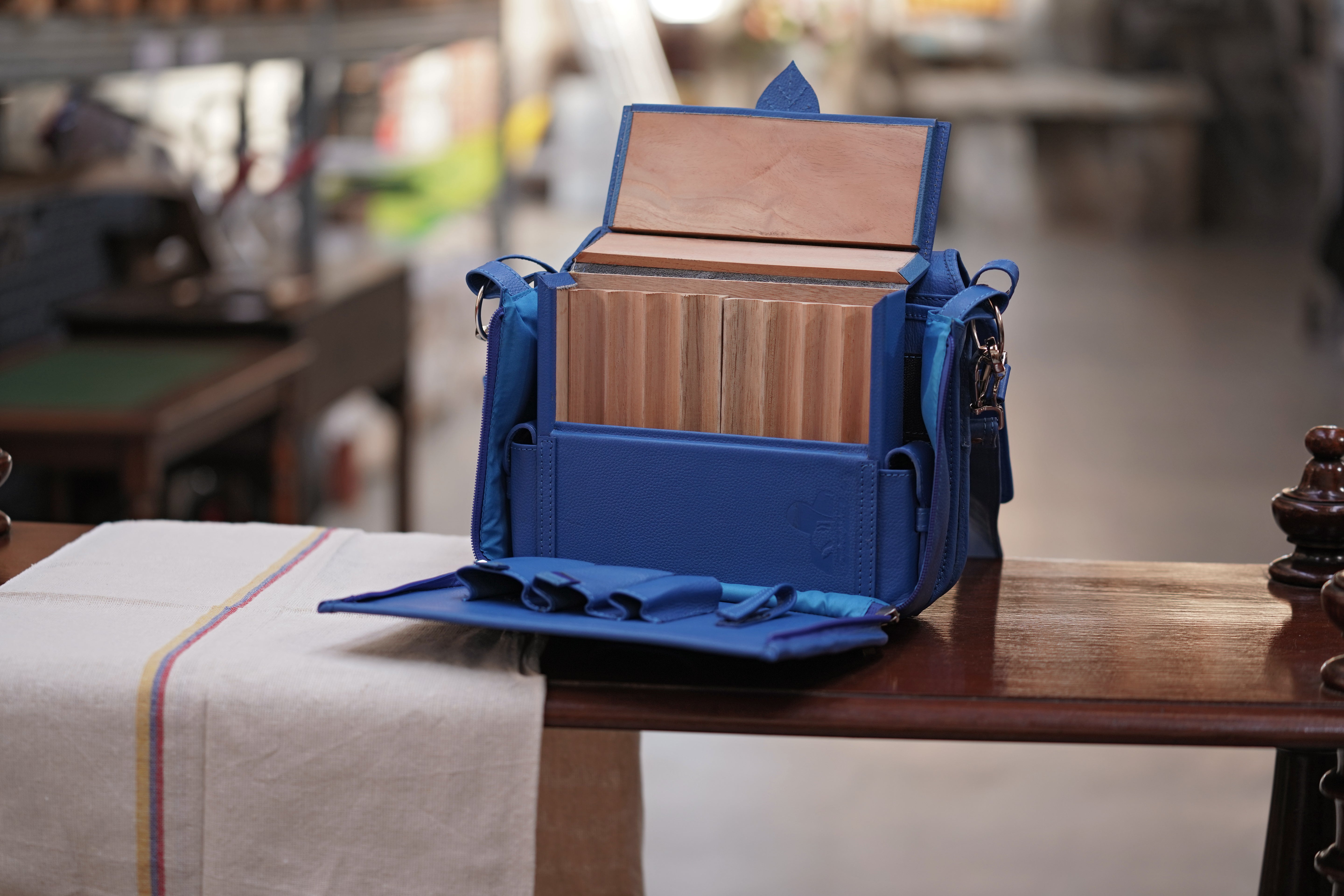 Big Travel Case Cigarriel Nero Blue