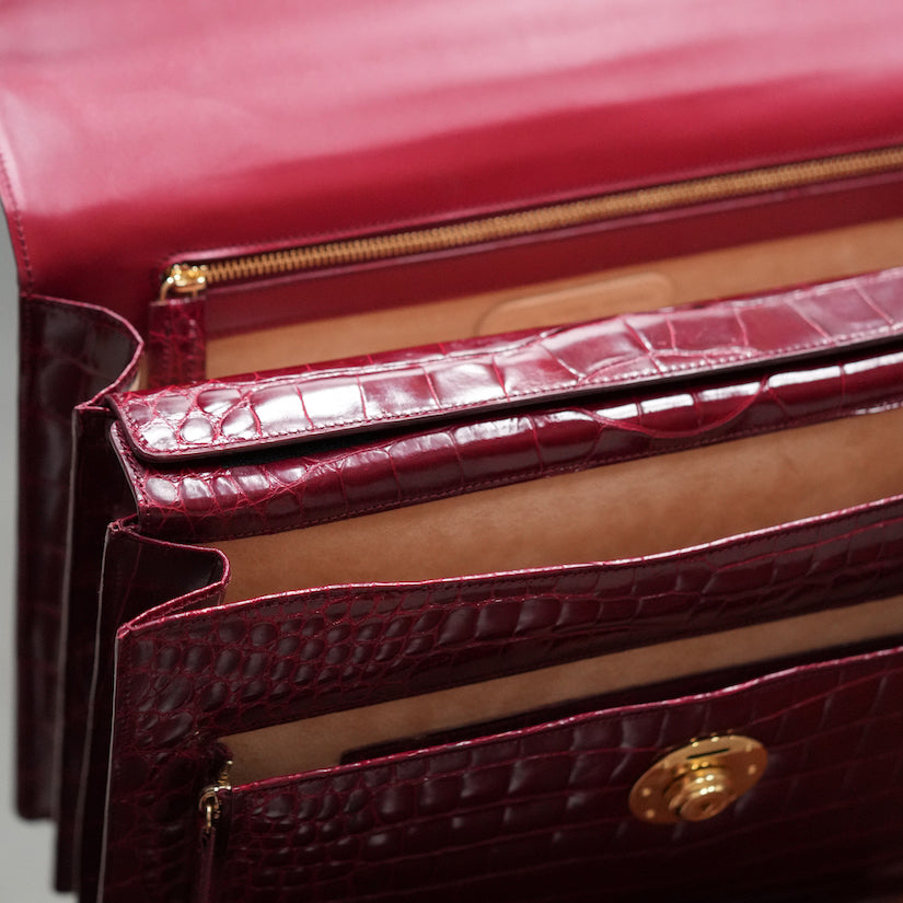 Large burgundy business case in crocodile leather