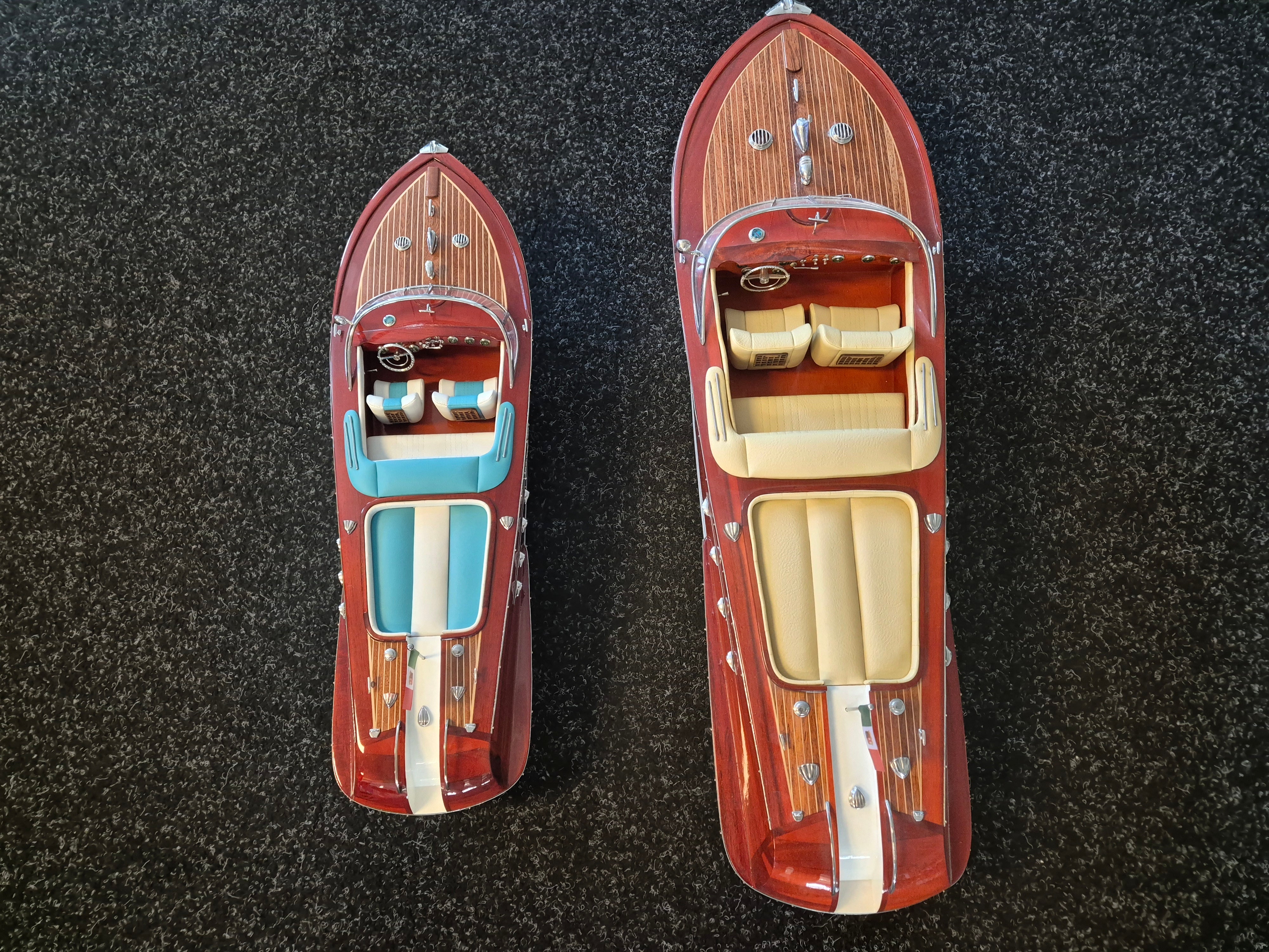 Riva Aquarama Special schaalmodel boot